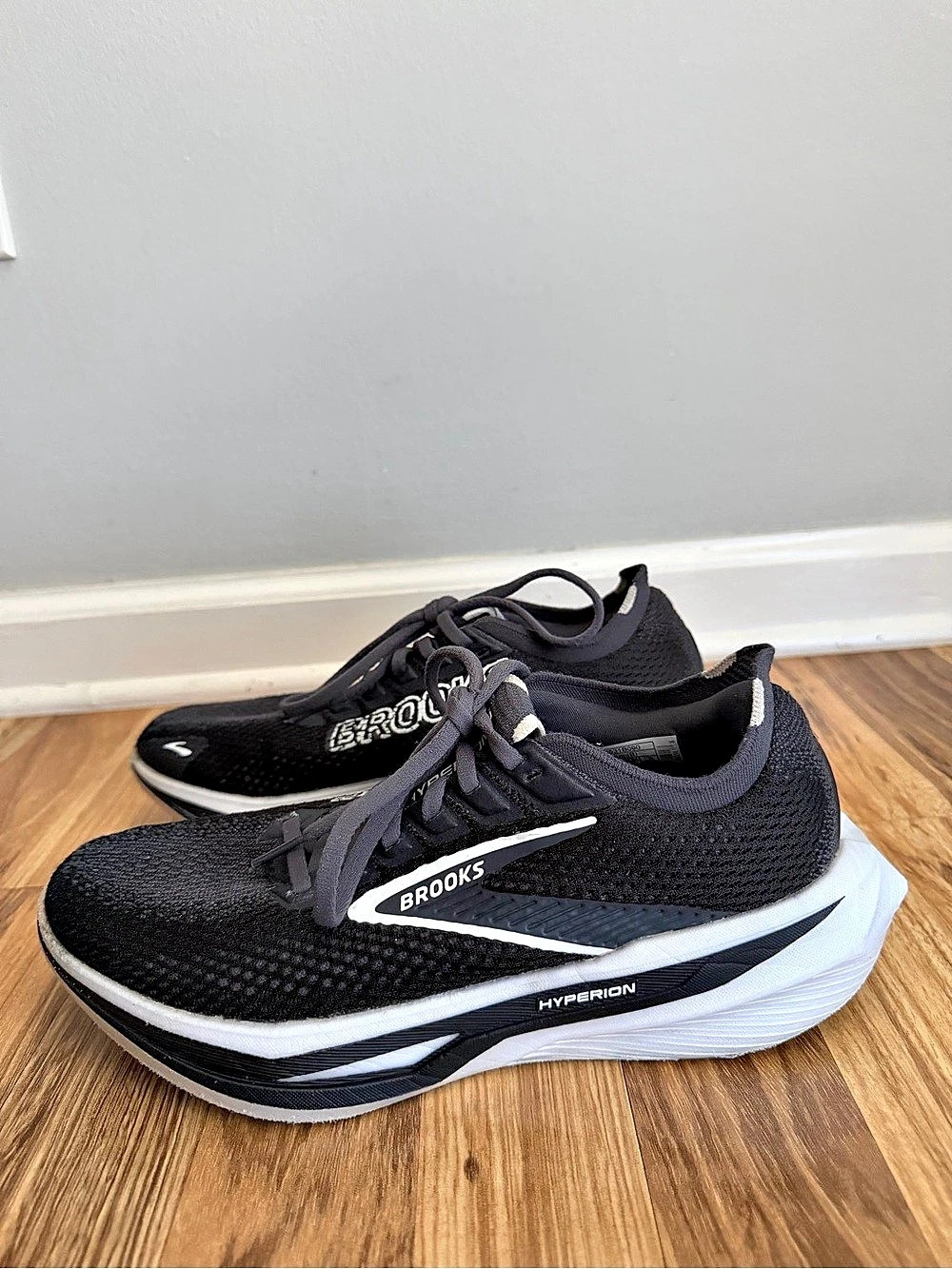 Brooks Hyperion 3 Women’s 1204531B090 Running Shoes Black Size 8